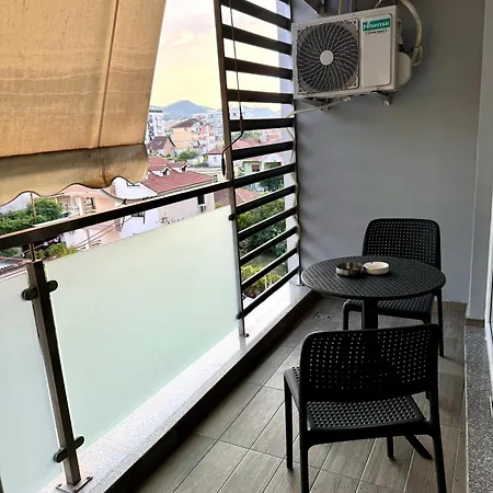 Kika2 Comfort Oasis Apartman Tirana