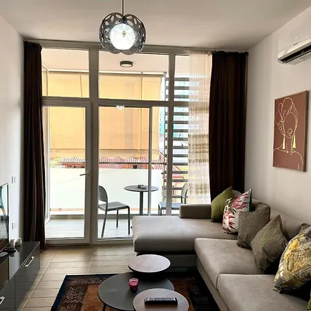 Kika2 Comfort Oasis Apartman Tirana