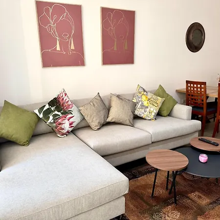 Kika2 Comfort Oasis * Tirana